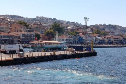 Şişme botuyla deniz açılan genç panikleyince sürüklenmeye başladı
